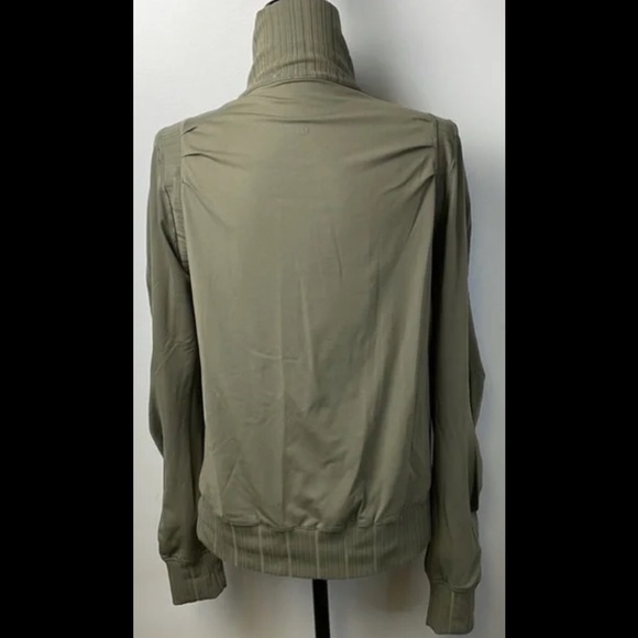 Lululemon Raja Reversible Jacket Fatigue Army Green/Lululemon Logo - Picture 7 of 7